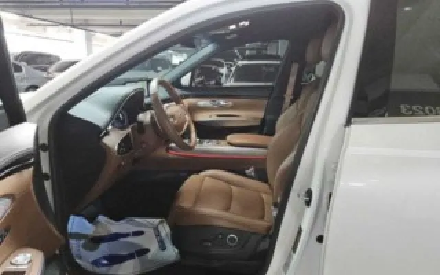 인천저신용자자동차 GV70 2.5T 가솔린 2WD 매물 사진 15 - 2022/05 32,178km